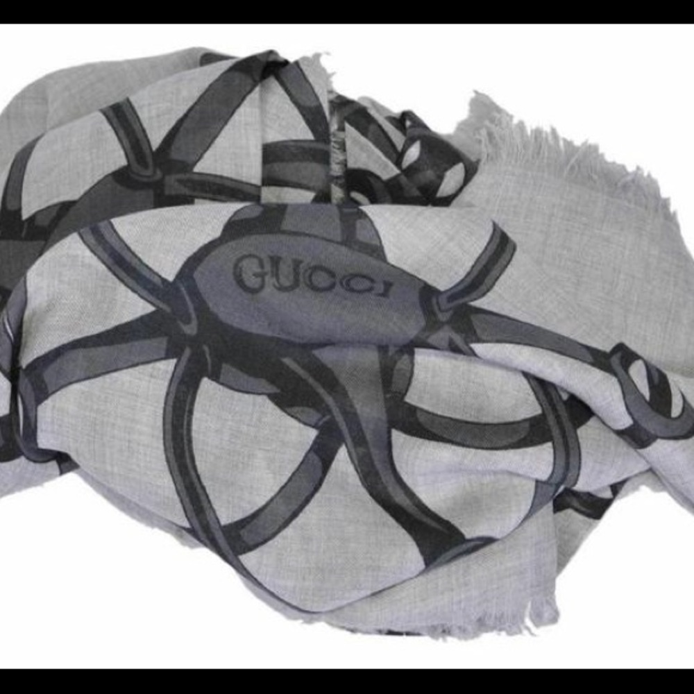Gucci❤️Horsebit scarf grey square 55”x55” NEW